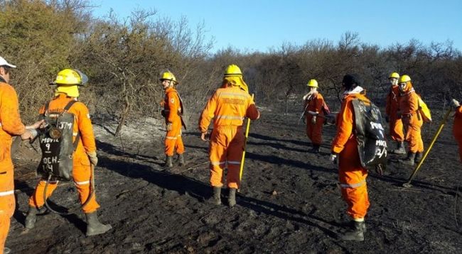 0_bomberos-guarda-de-cenizas.jpg