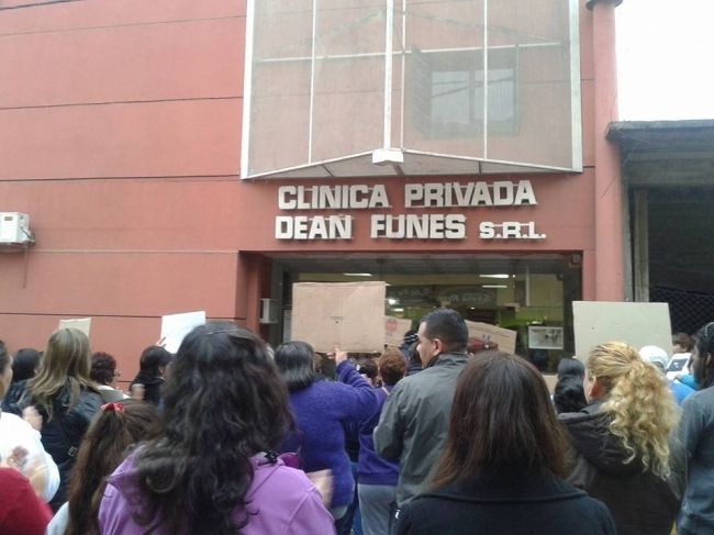 0_marcha-por-luisa-quiroga-en-la-clinica-de-n-funes.jpg