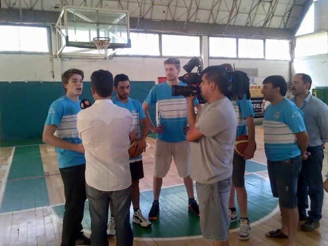 0_seleccion-de-basquet-slecionsa-con-canal-12.jpg