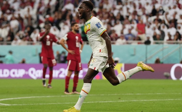 334_en-un-duelo-de-necesitados-senegal-supera-a-qatar-por-el-grupo-a.jpg