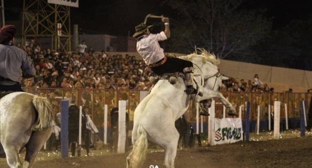 0_jineteada-festival-de-dean-funes-2018.jpg