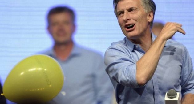 0_macri-con-globos.jpg