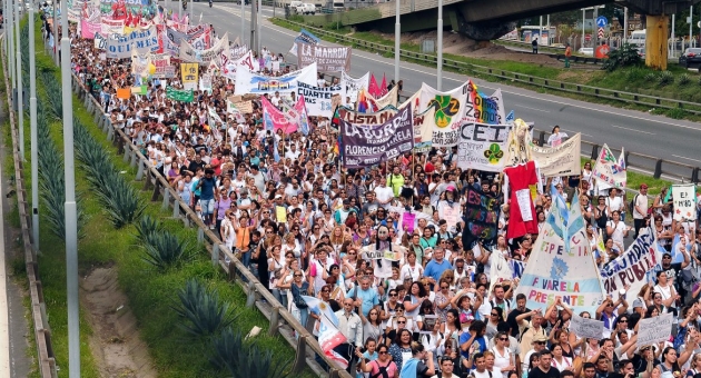 0_marcha-docente-en-buenos-aires.jpg