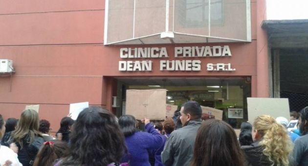 0_marcha-por-luisa-quiroga-en-la-clinica-de-n-funes.jpg