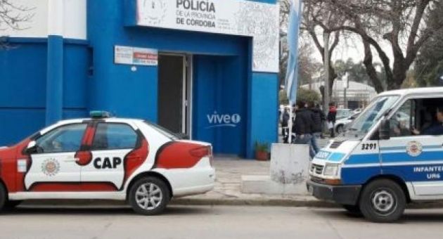 0_policia-en-la-cooperativa-de-las-varillas.jpg