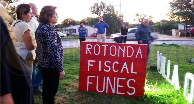 0_rotonda-fiscal-funes.jpg