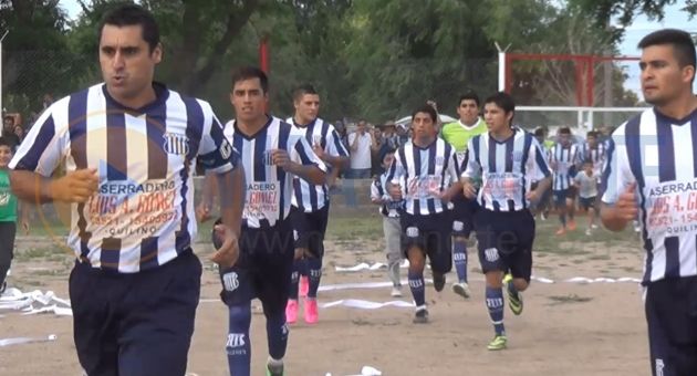 0_talleres-de-quilino-sus-jugadores-1.jpg