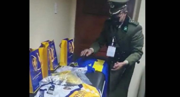 125_denuncian-en-bolivia-que-boca-regal-camisetas-a-los-rbitros-antes-de-jugar-contra-always-ready-ch.jpg