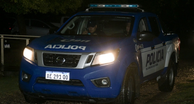 171_policia-de-noche.jpg