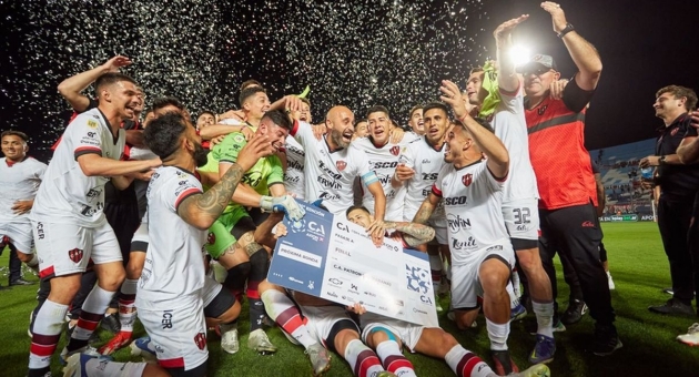 348_la-alegr-a-de-los-jugadores-de-patronato-2.jpg